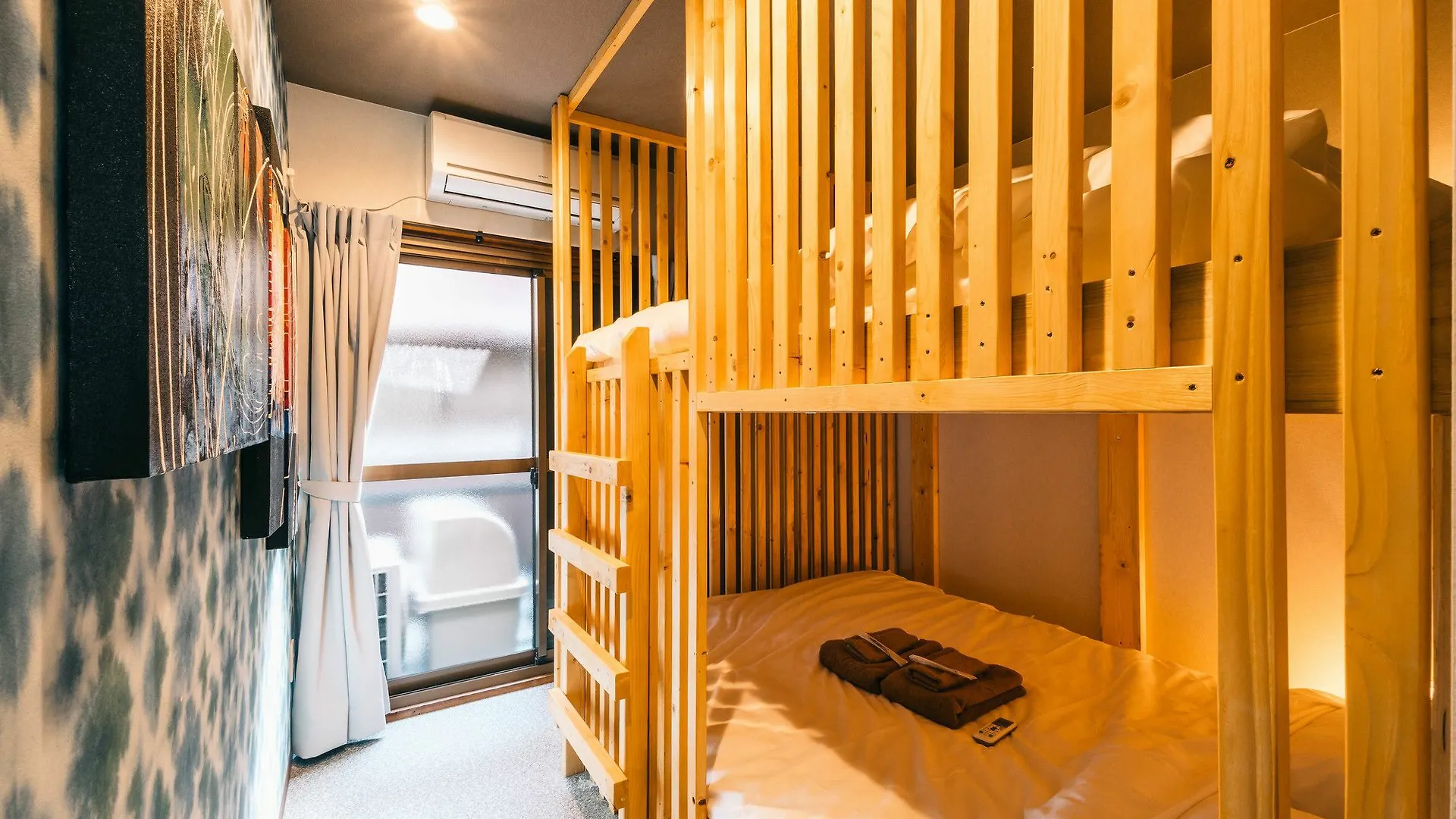 Ikidane House Osaka Kyobashi Apartment